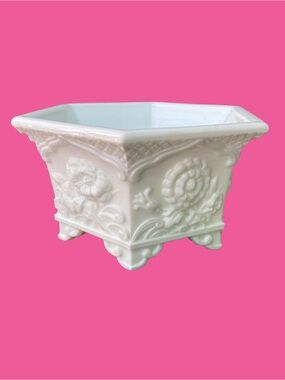 Vintage Rare Fenton White Milk Glass Floral Design Hexagon Footed Bowl/Planter